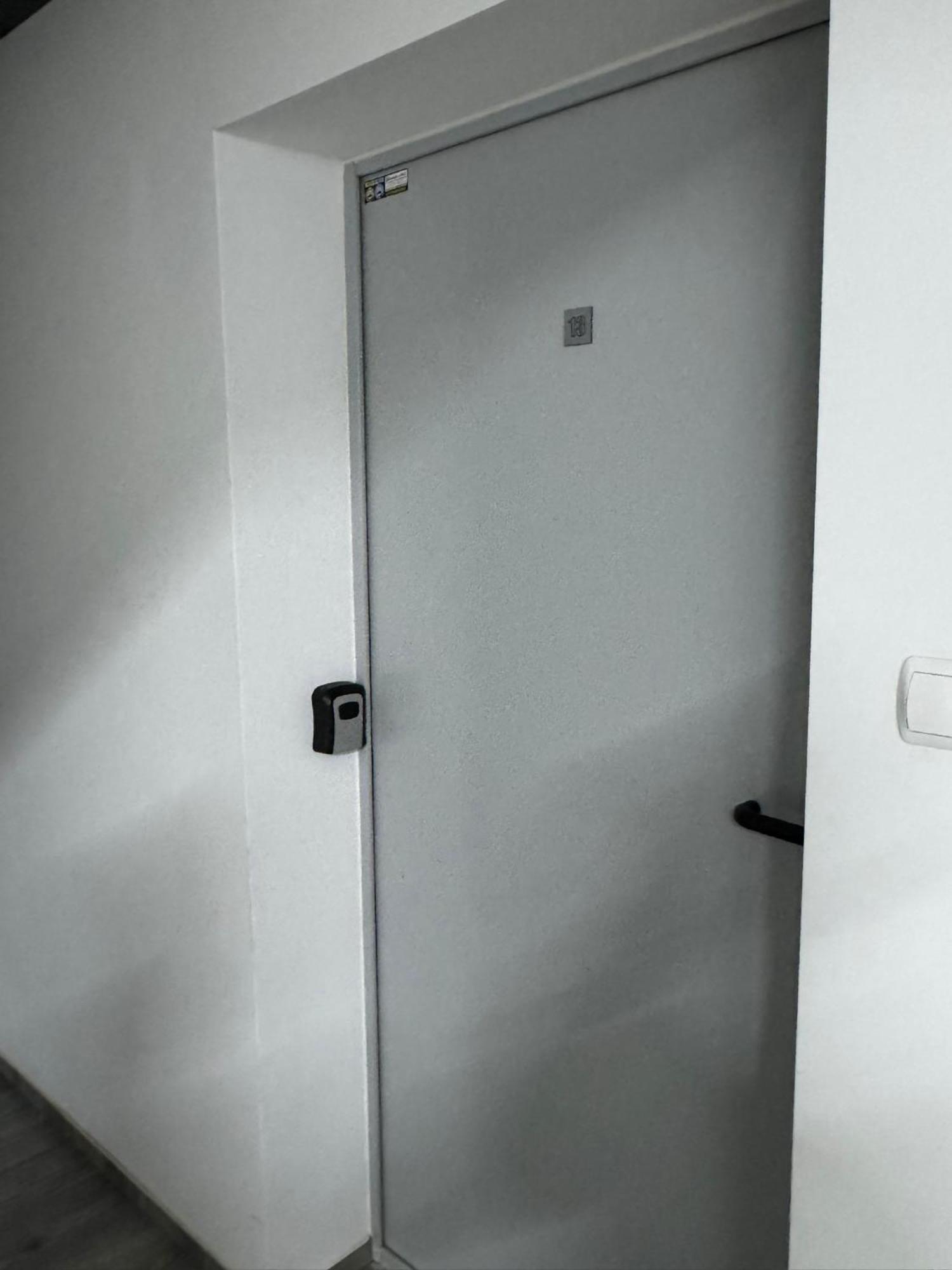 Apartment Minimalistic *
